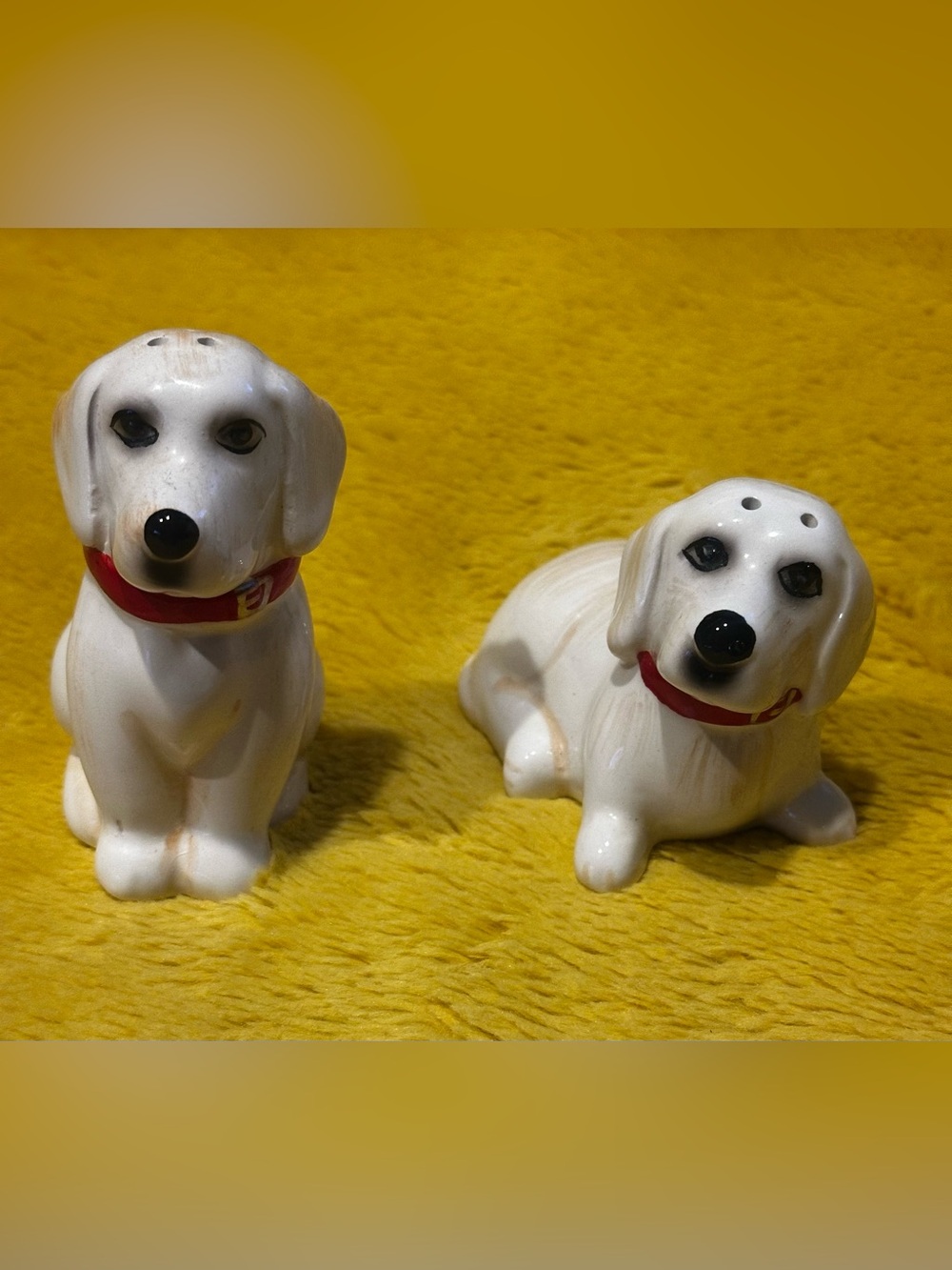Dog Salt and Pepper Shakers Ceramic White Labrador Retriever Red Collar Vintage
